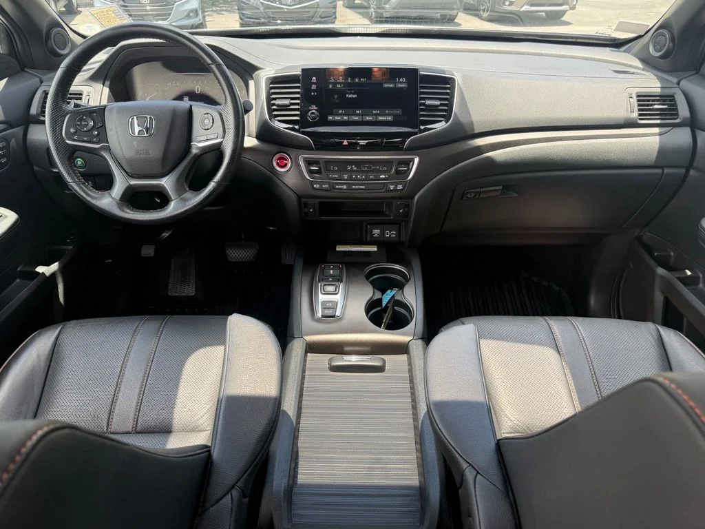 Certified Used 2023 Lunar Silver Metallic Honda TrailSport image 14