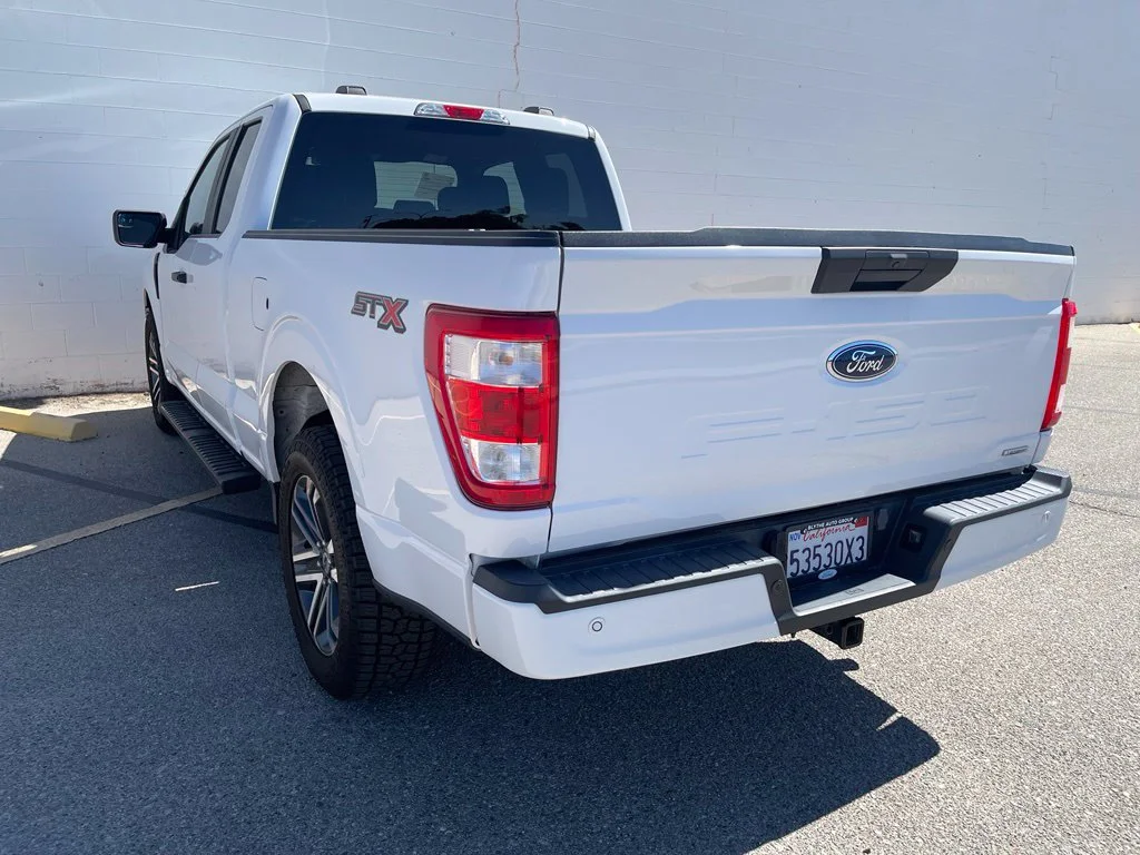 Certified Used 2023 Oxford White Ford XL image 4