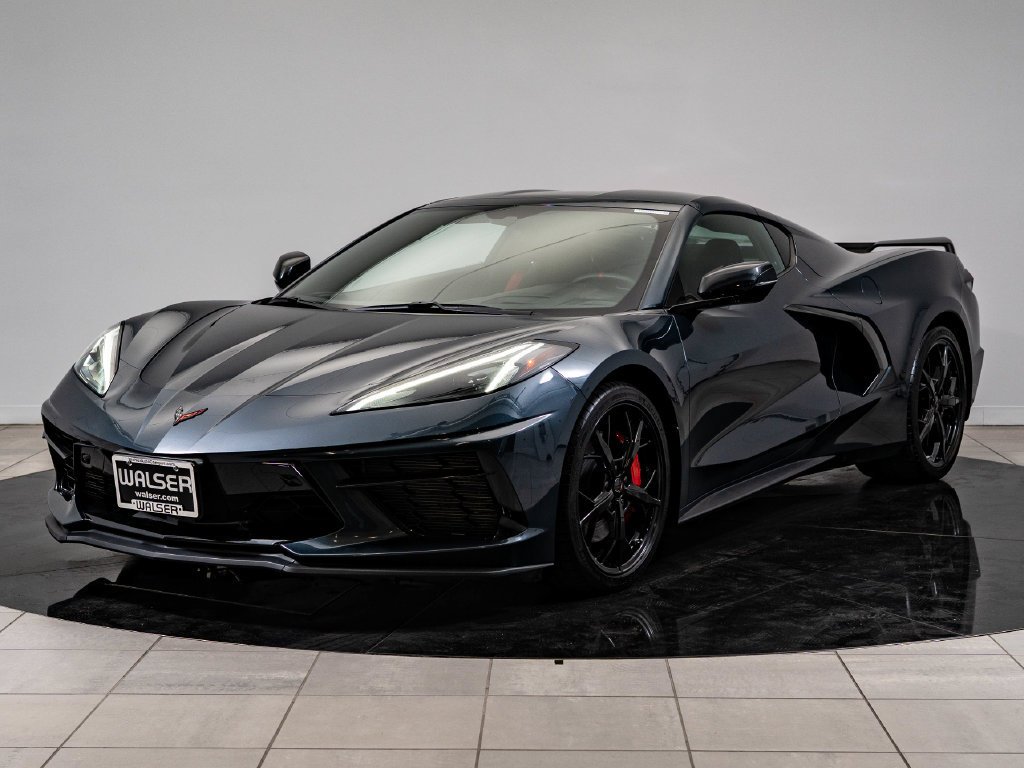 Used 2020 Shadow Gray Metallic Chevrolet Stingray image 1