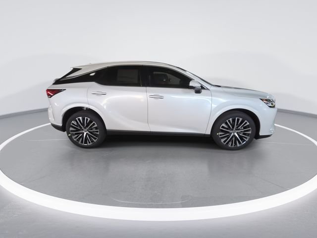 New 2026 Eminent White Pearl Lexus PREMIUM PLUS image 9