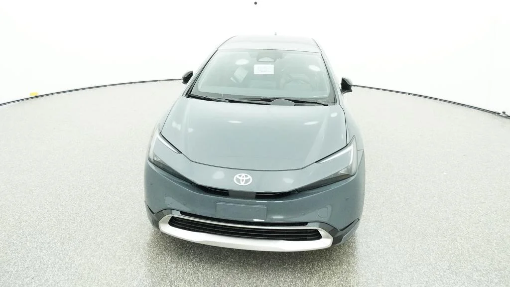 New 2026 Guardian Gray Toyota XSE image 33