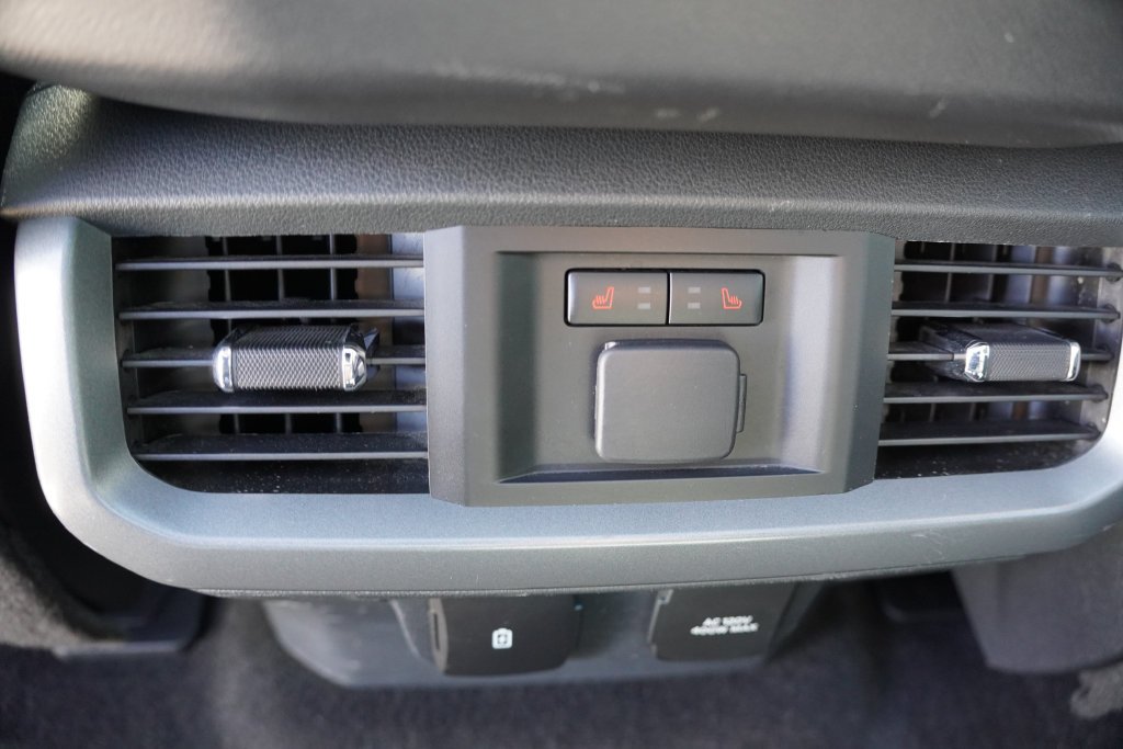 Used 2021 Quartz Metallic Ford Lariat image 21