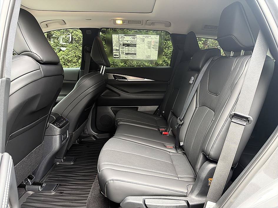 New 2027 Graphite Shadow INFINITI PURE image 13