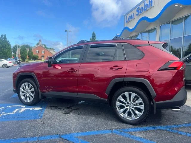 Used 2024 Ruby Flare Pearl Toyota XLE Premium image 8