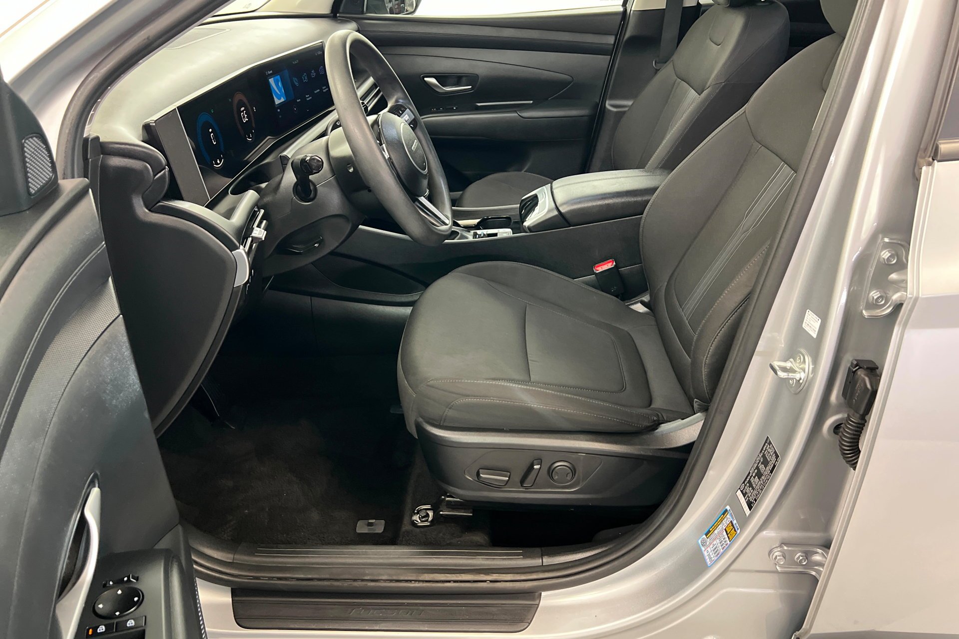 Used 2025 Shimmering Silver Hyundai SEL image 19