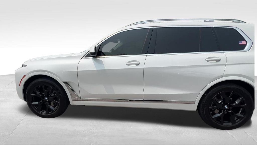 Used 2026 White BMW xDrive40i image 24