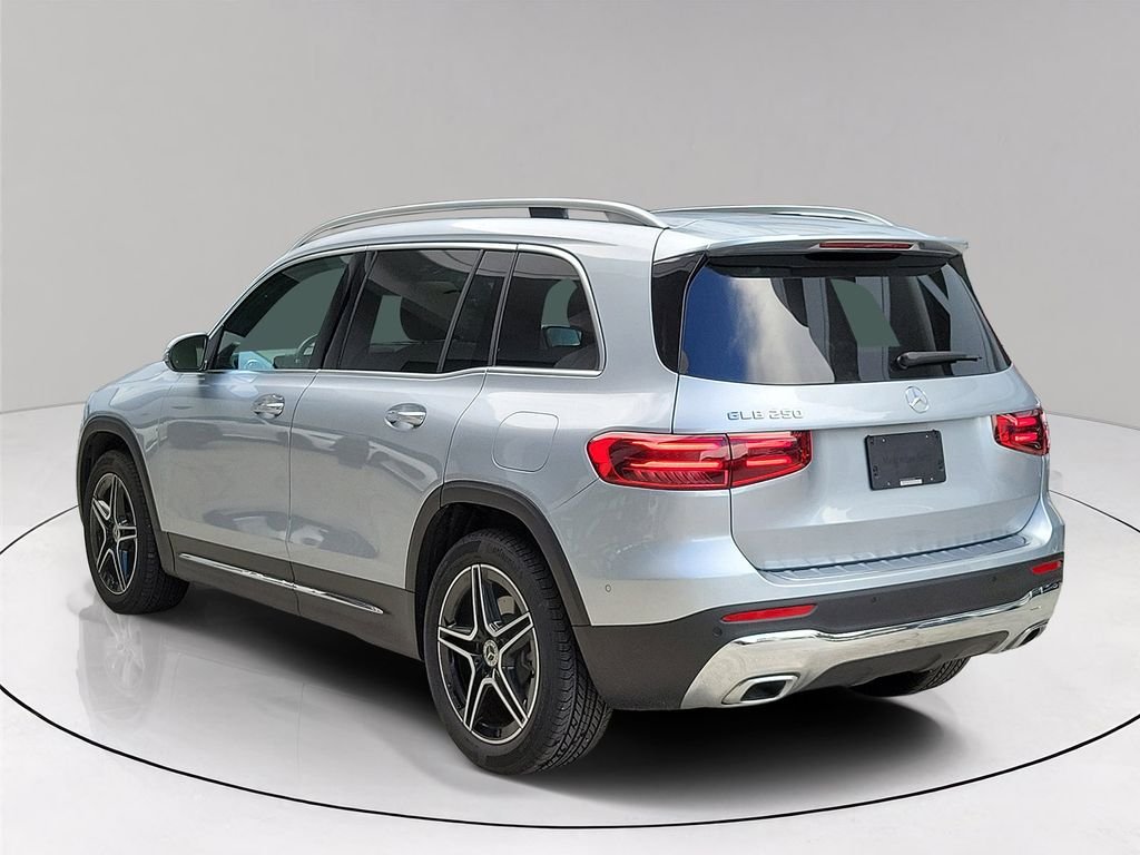 Certified Used 2026 Silver Mercedes-Benz GLB 250 image 4