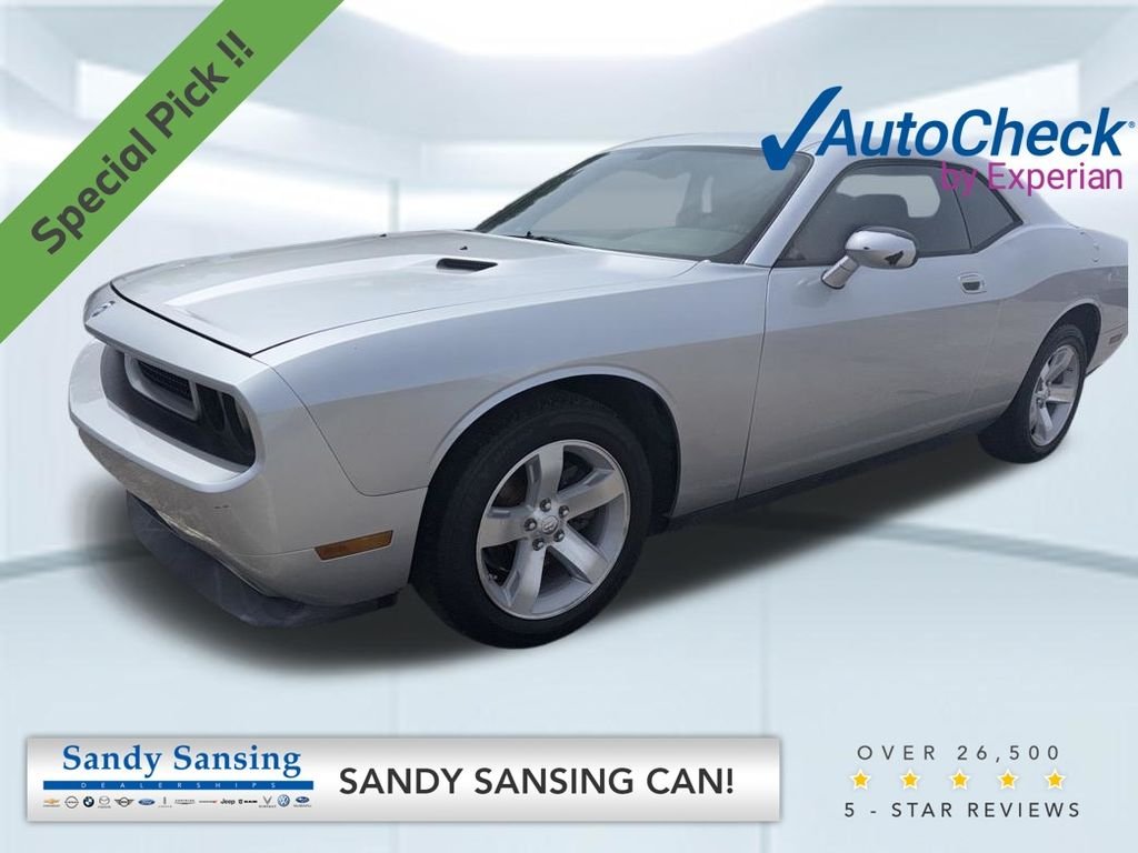 2009 Dodge Challenger SE's photo