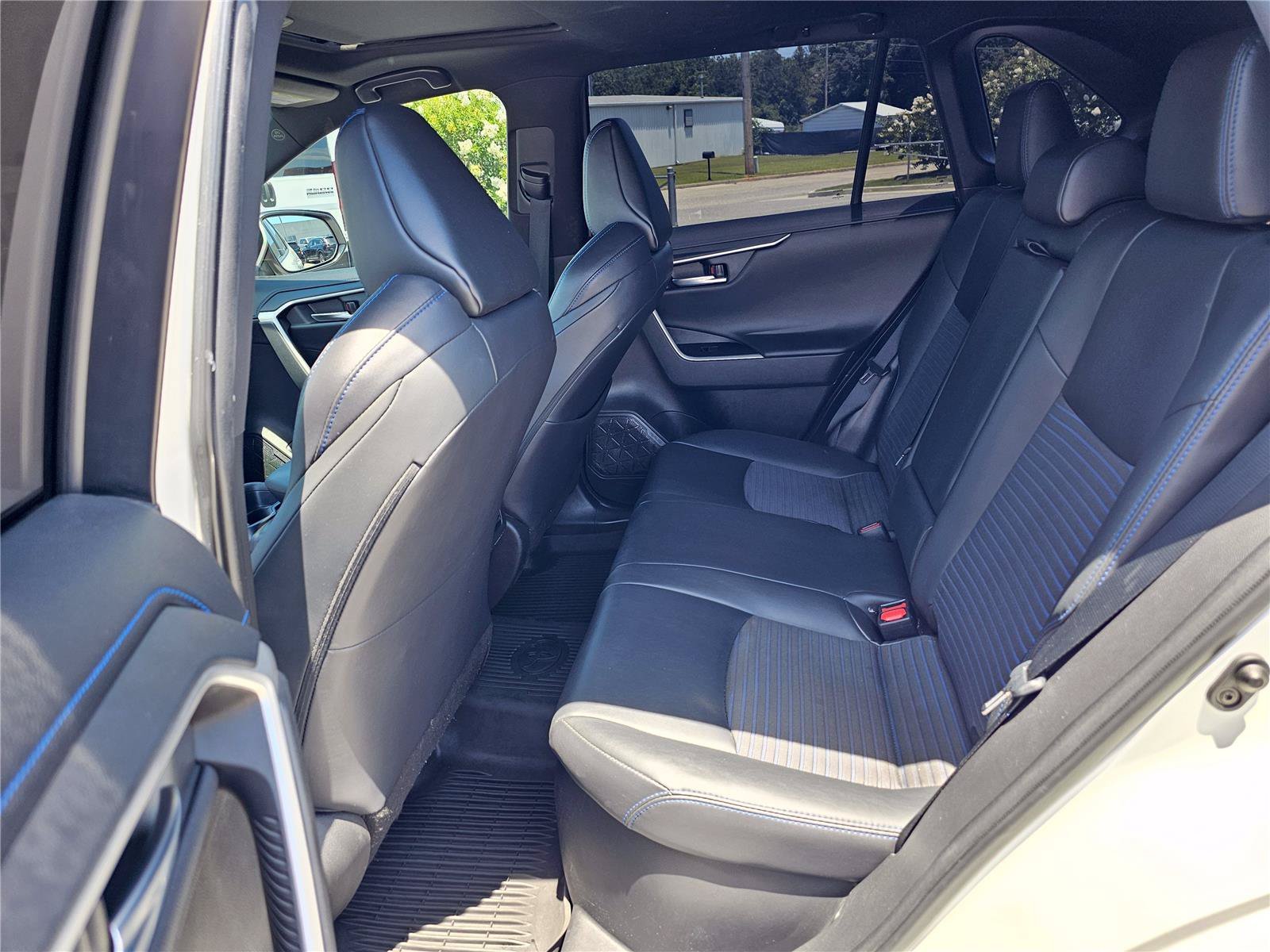 2021 Toyota RAV4 XSE - Photo 33