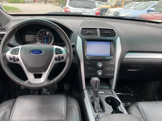 Used 2015 Black Ford XLT image 7