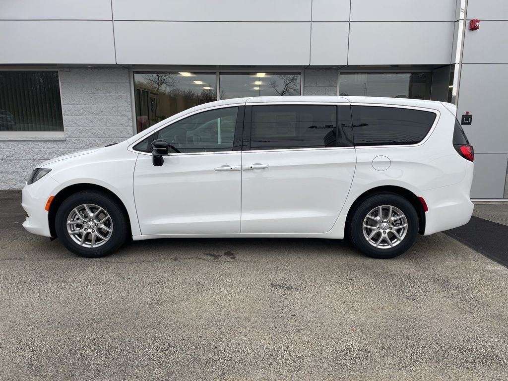 New 2026 Chrysler Voyager LX Passenger Van in Greensburg #C6104