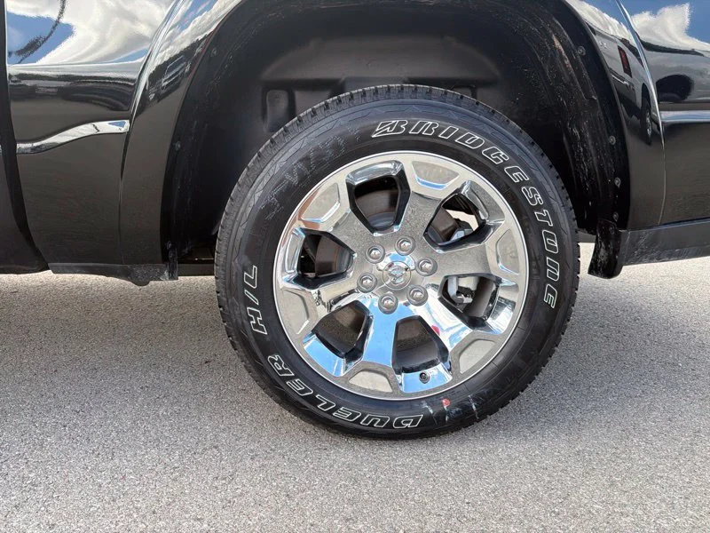 New 2026 Diamond Black Crystal Pearl-Coat Exterior Paint RAM Big Horn/Lone Star image 36