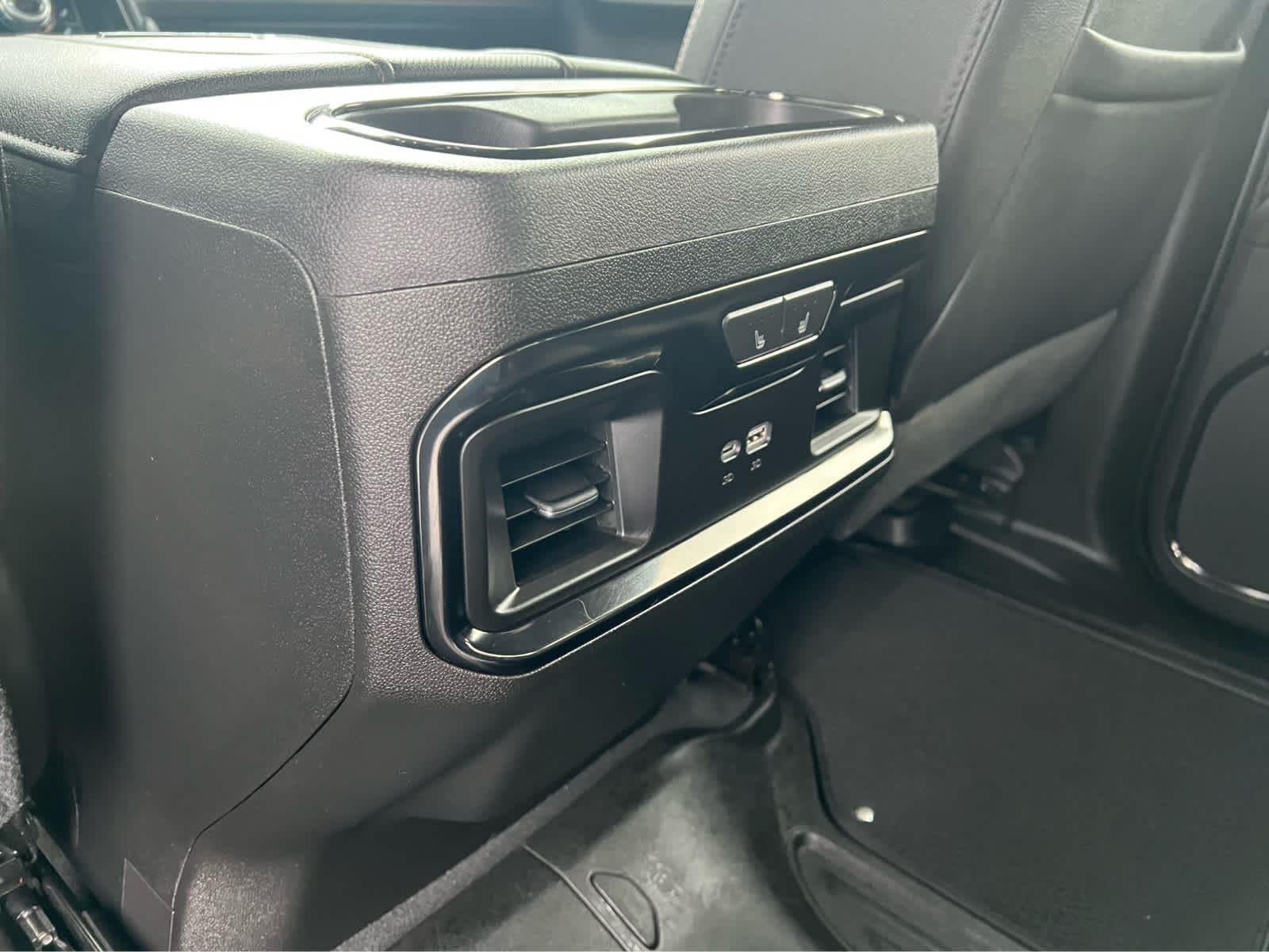 2024 GMC Sierra 2500HD AT4 - Photo 33