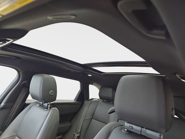 New 2026 Santorini Black Land Rover Dynamic SE image 17