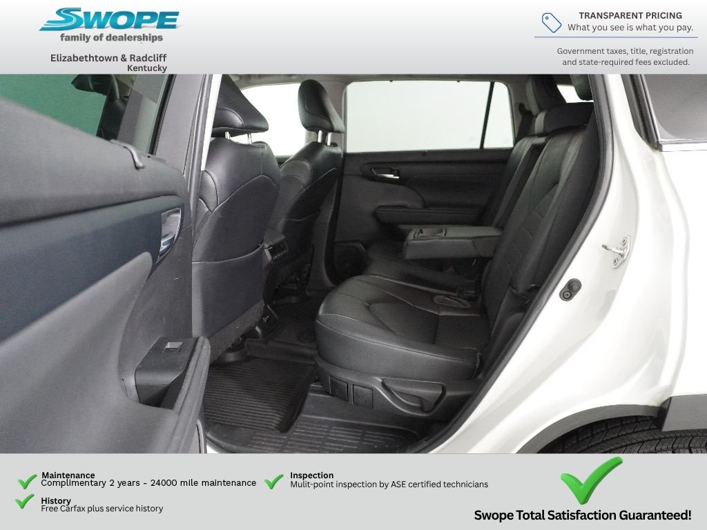 Used 2022 Wind Chill Pearl Toyota XLE image 12