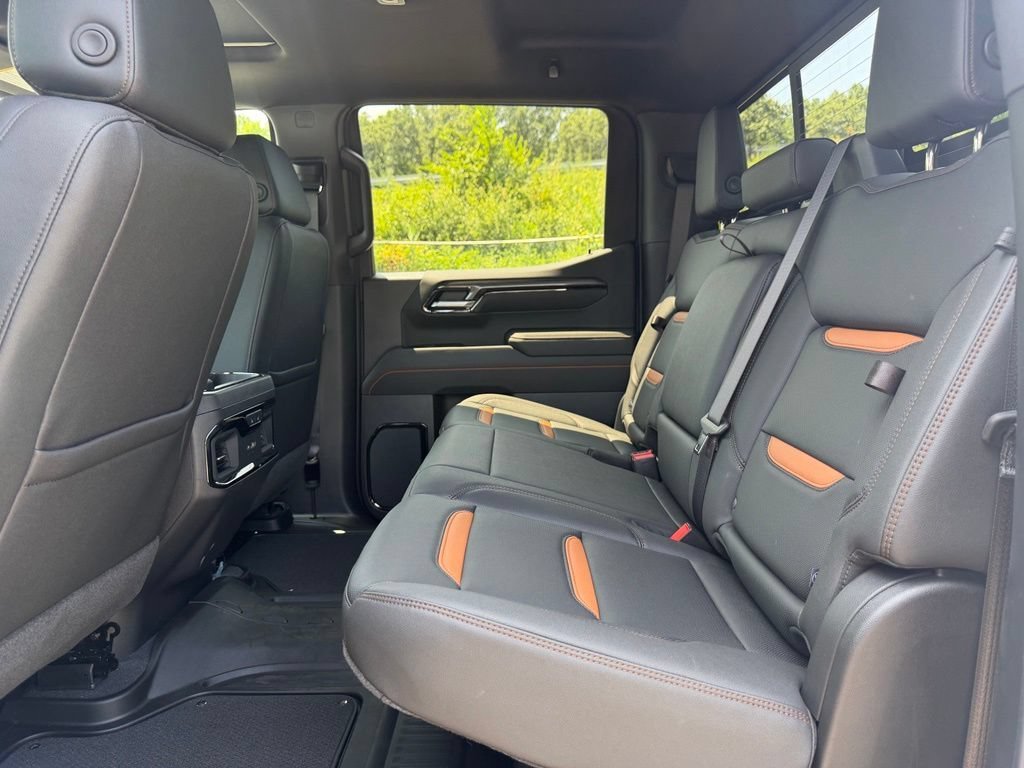 2026 GMC Sierra 1500 AT4 - Photo 7