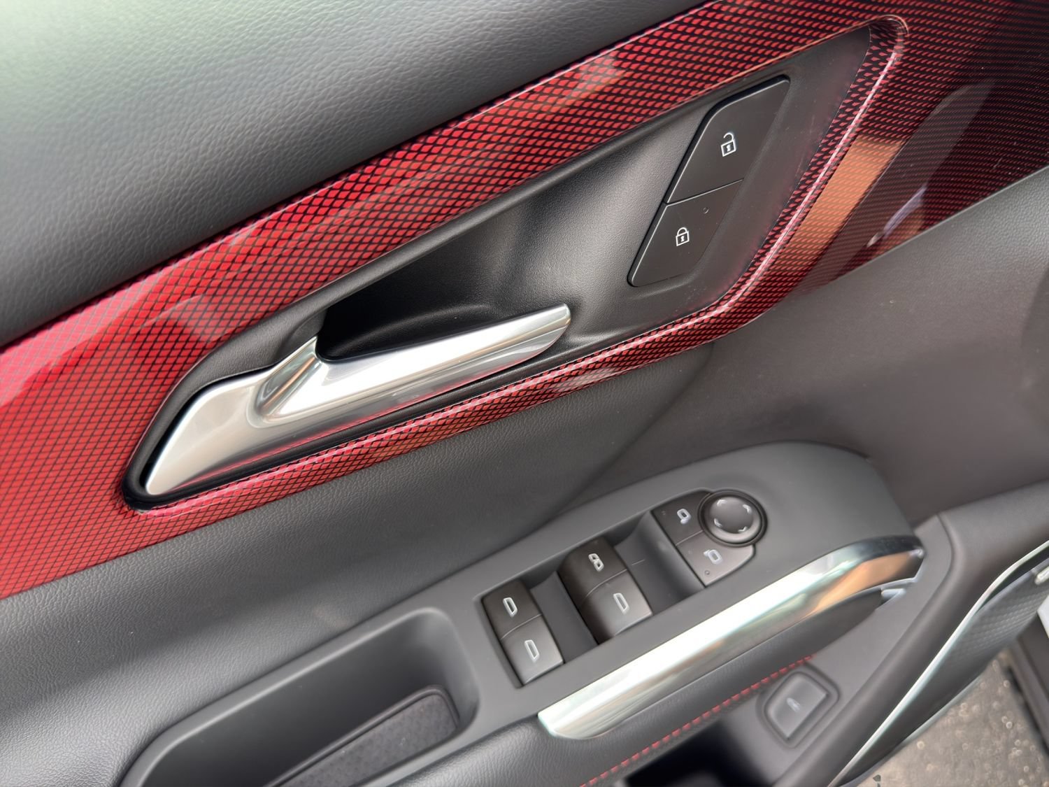 2026 Chevrolet Traverse Z71 - Photo 12