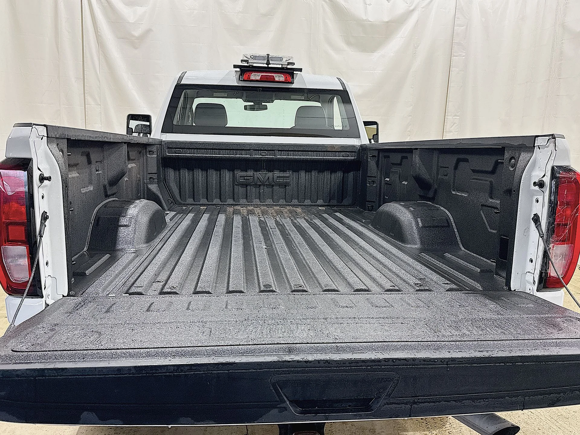 Used 2021 Summit White GMC Sierra image 21