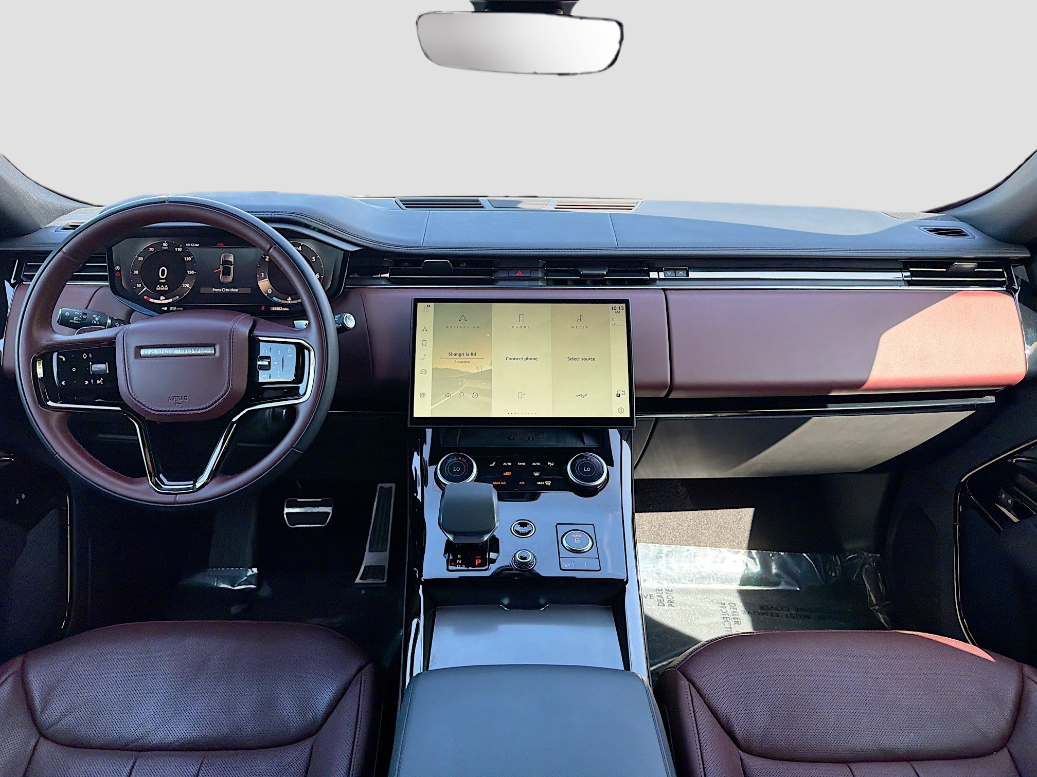Used 2023 Fuji White Land Rover SE Dynamic image 17