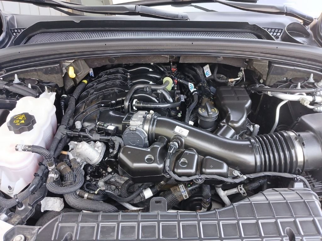 Used 2023 Gray Jeep Limited image 29