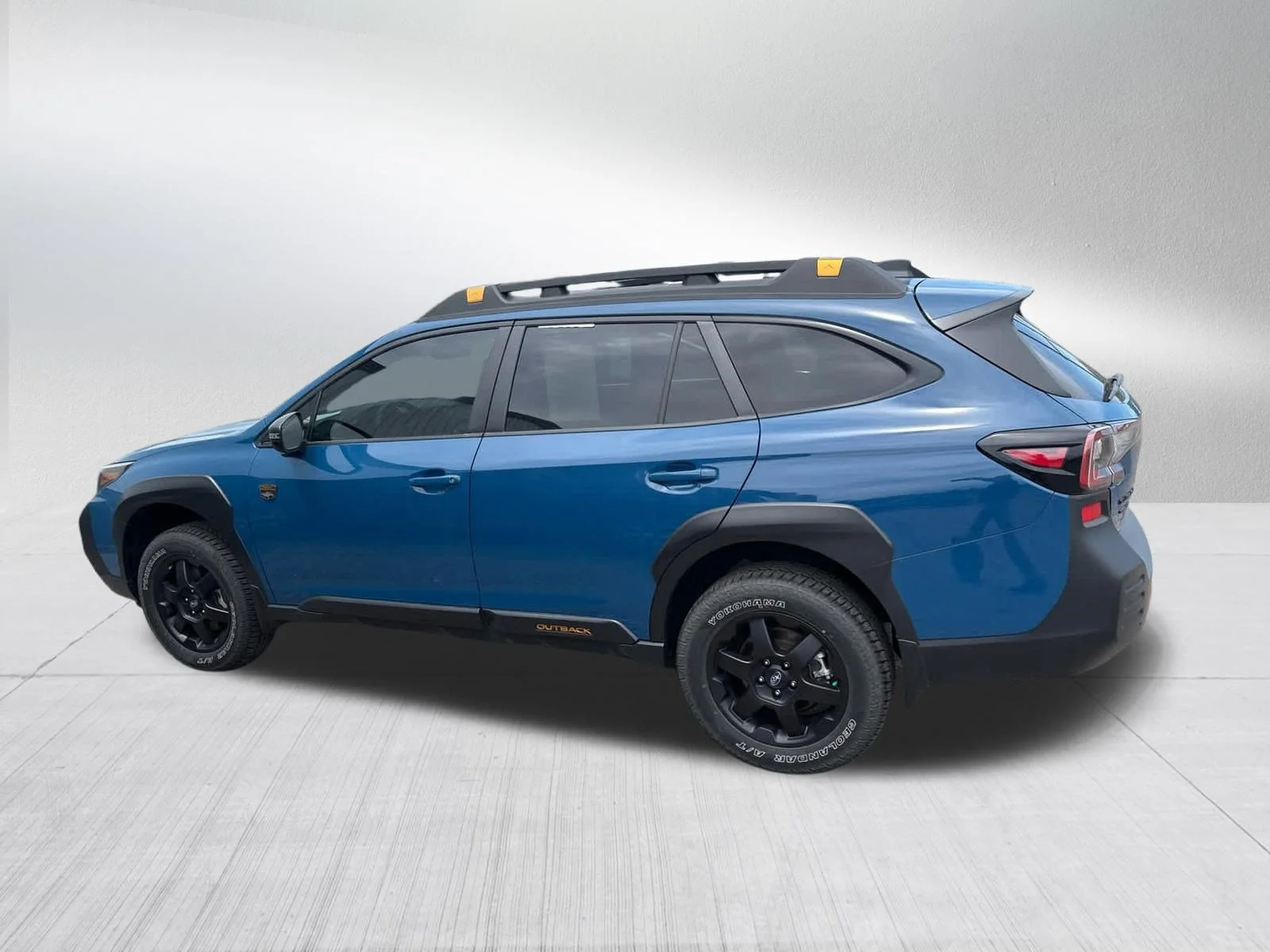 Used 2024 Geyser Blue Subaru Wilderness image 13