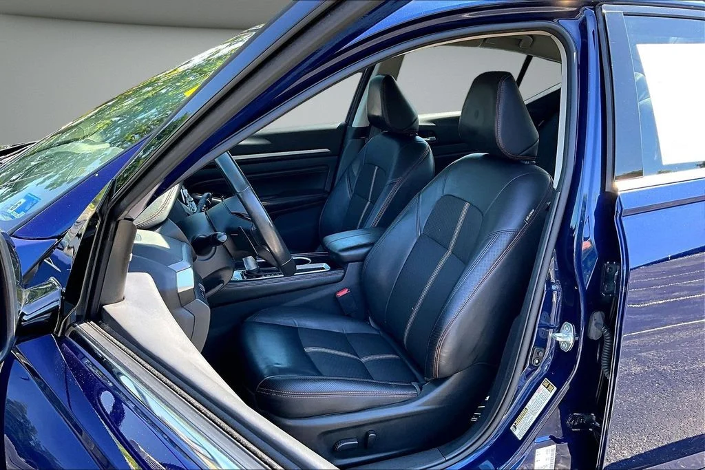 Certified Used 2023 Blue Nissan 2.5 SR image 21