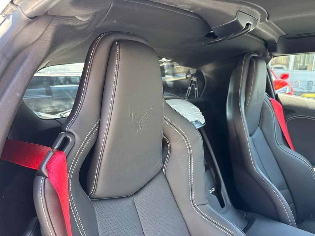2025 Chevrolet Corvette 2LZ - Photo 11