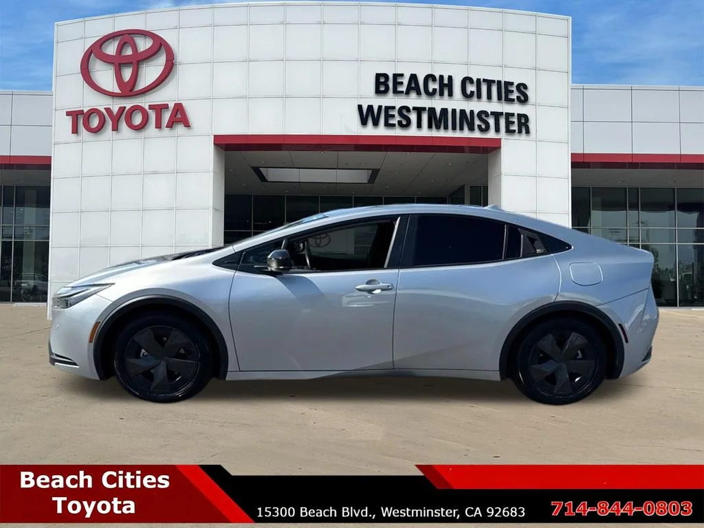 Certified Used 2024  Toyota LE image 7
