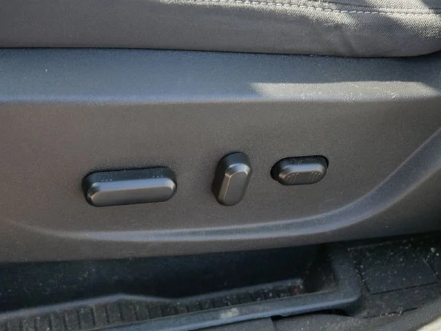 Used 2018 White Ford SE image 15