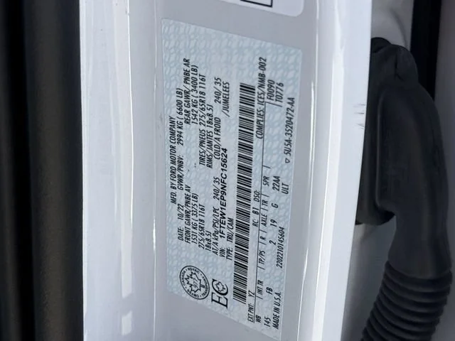 Used 2022 White Ford XL image 31