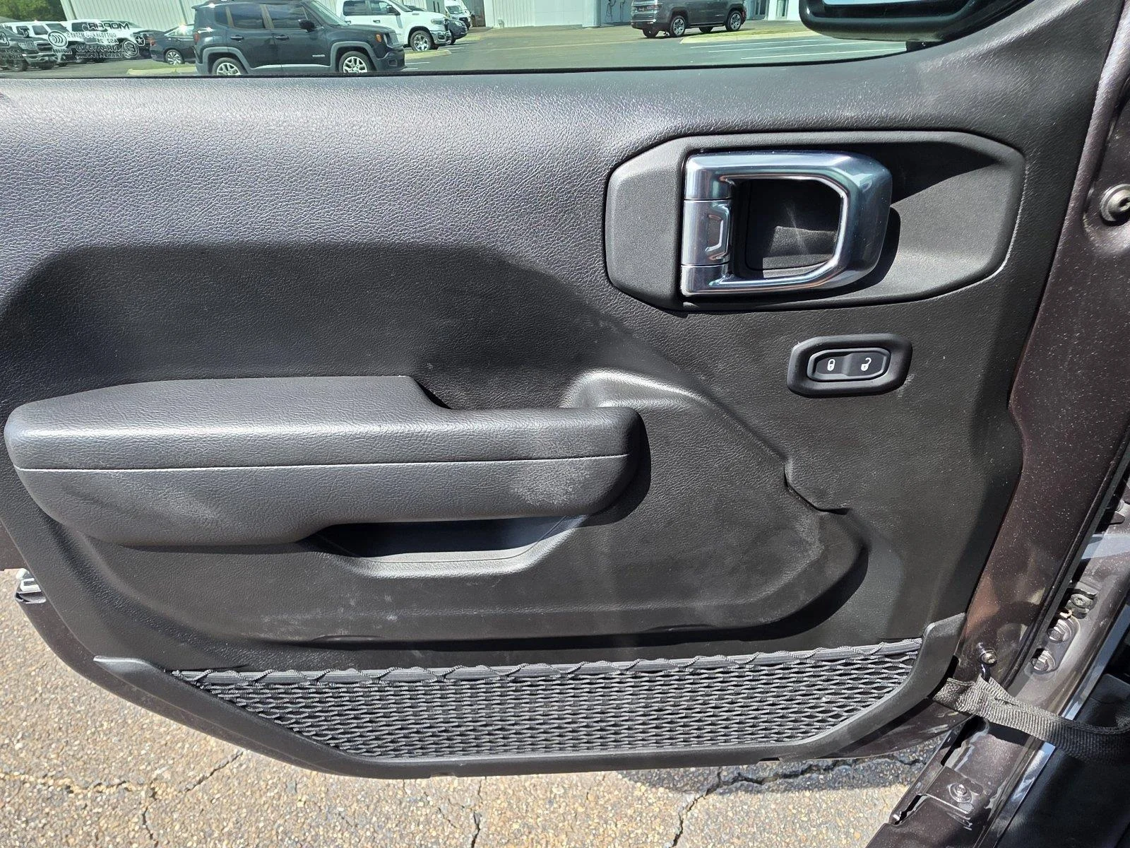 Used 2026 Granite Crystal Metallic Clearcoat Jeep Sport image 12