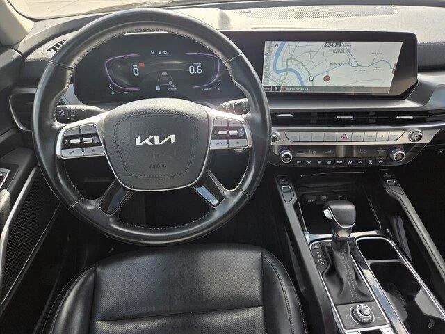 Used 2025 Dark Moss Kia S image 25