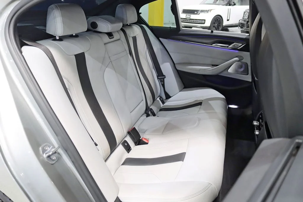 Used 2019 Gray BMW  image 36