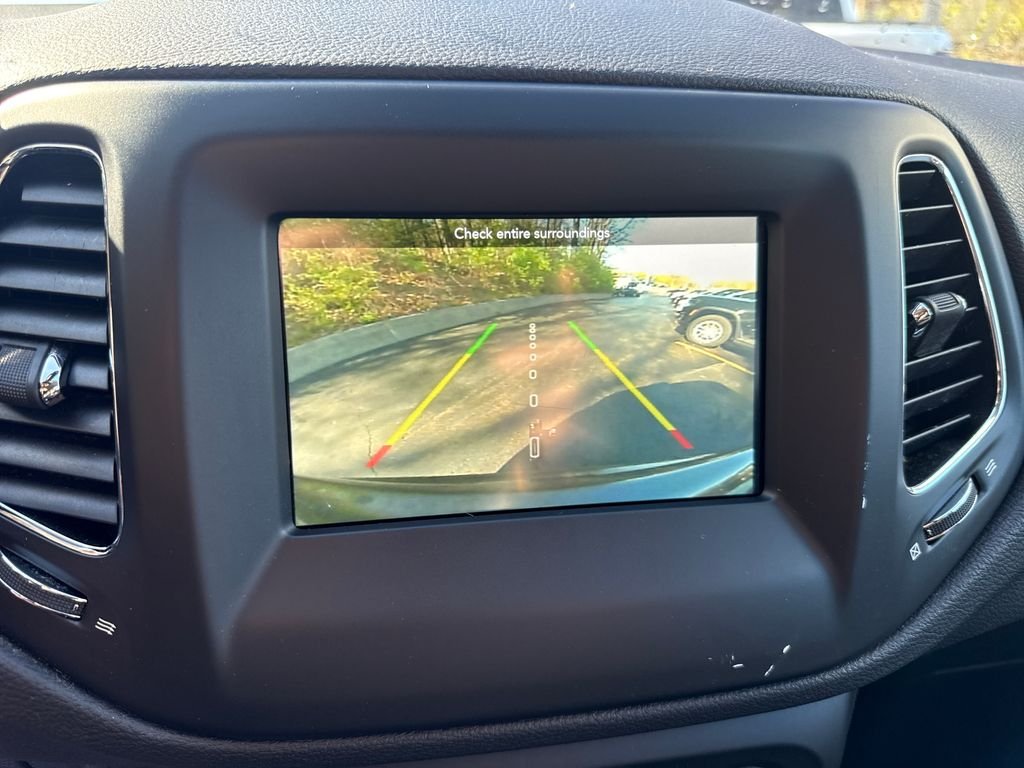 Used 2019 Gray Jeep Latitude image 20