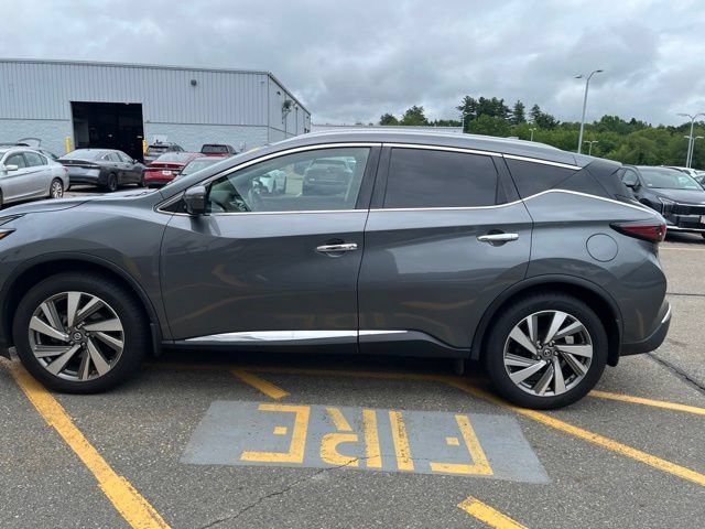 Used 2019 Gun Metallic Nissan SL image 6