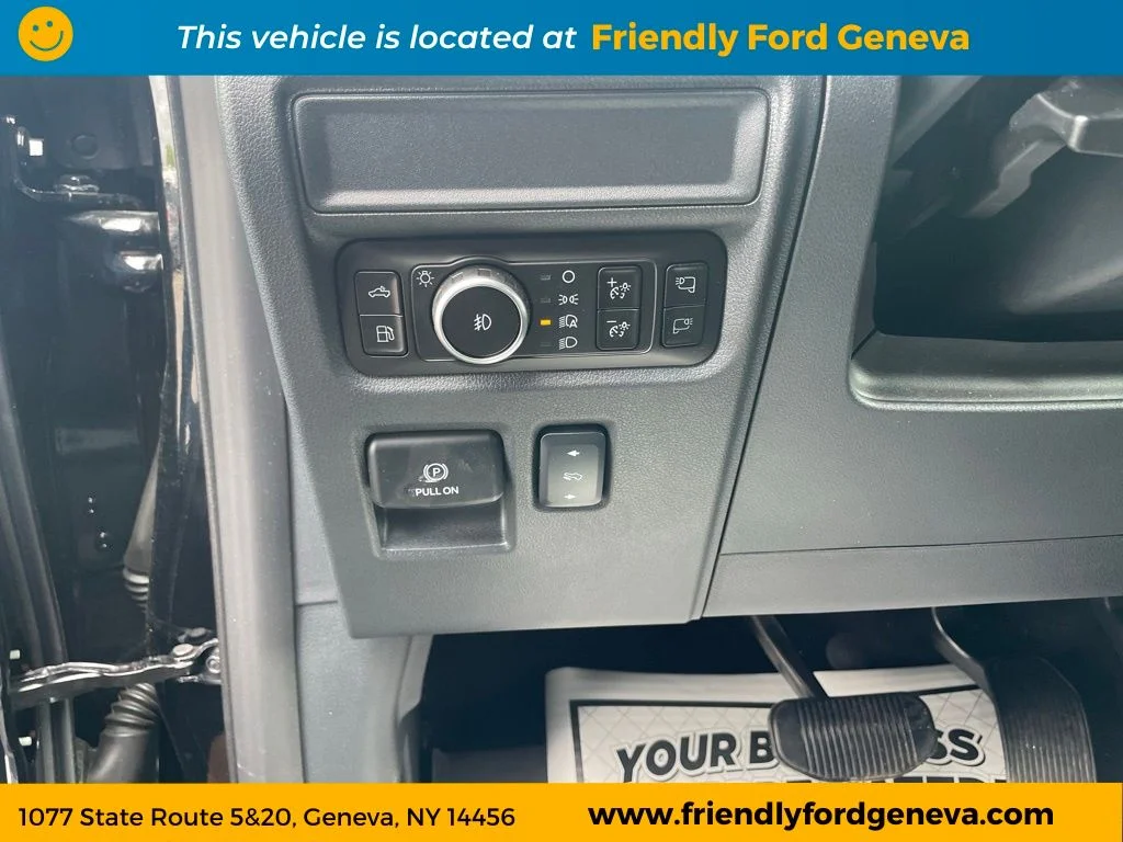 Used 2025 Agate Black Metallic Ford XLT image 49