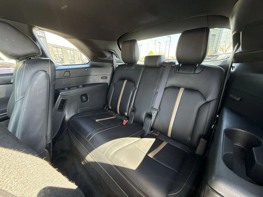 Used 2024 Silver Mazda Premium Plus image 25