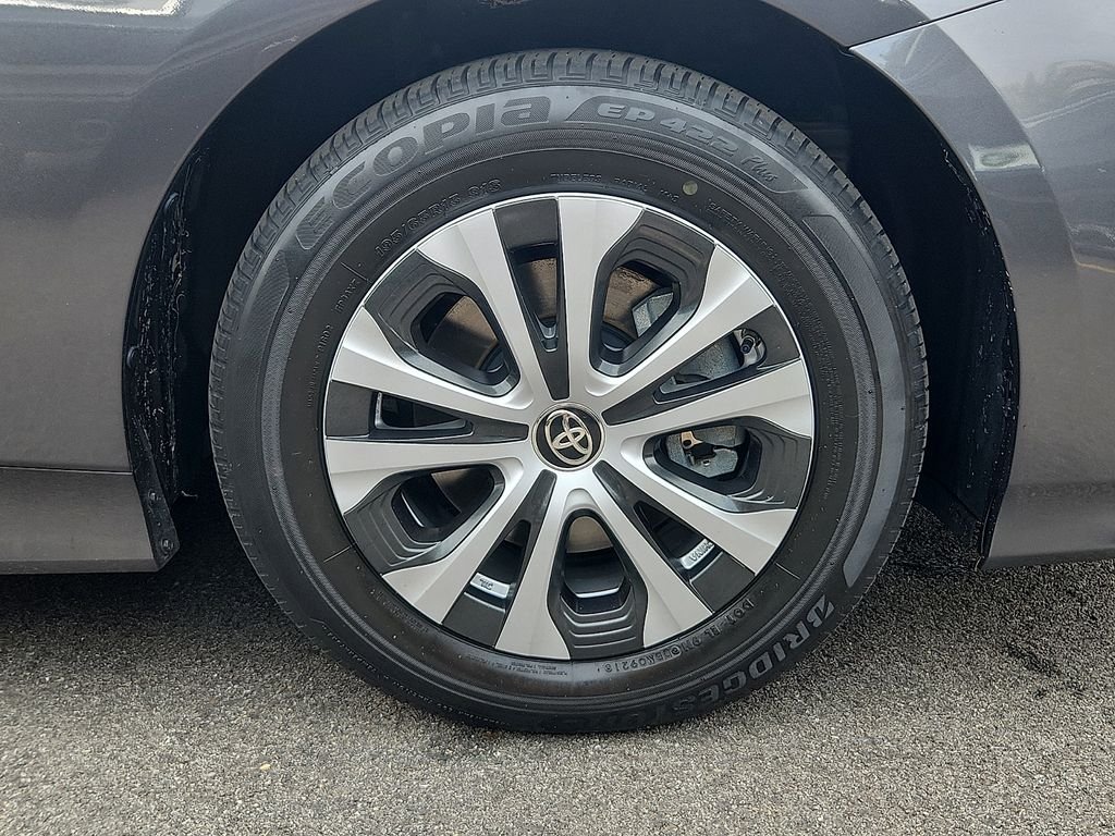 Used 2021 Magnetic Gray Metallic Toyota XLE image 8