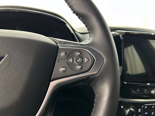 Used 2022 White Chevrolet Premier image 10