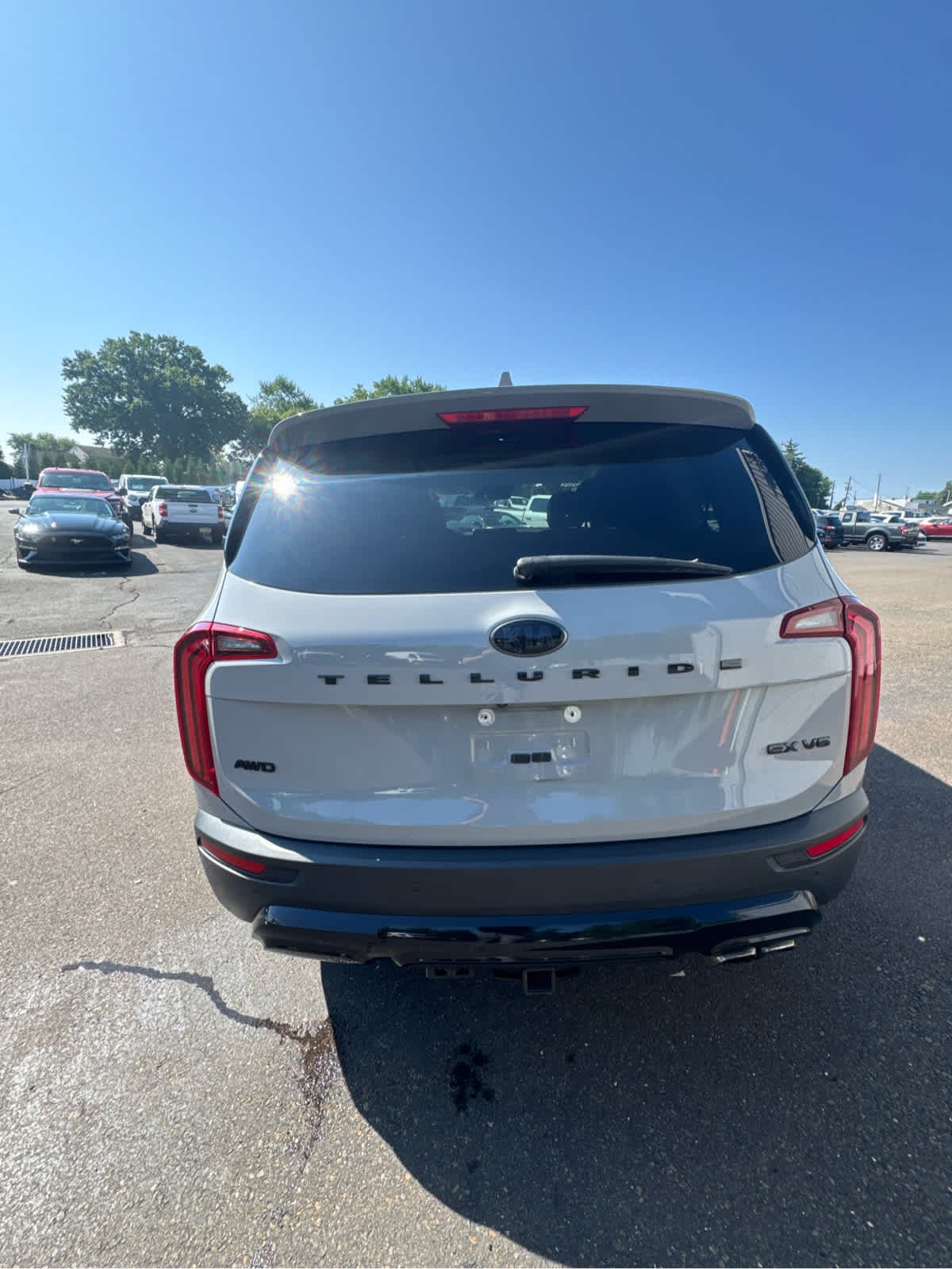 Used 2021 Wolf Gray Kia EX image 4