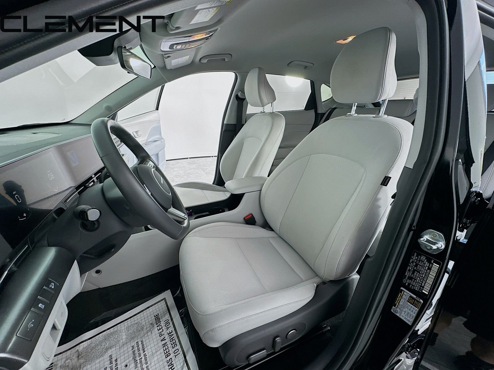 Certified Used 2025 Black Hyundai SEL image 28
