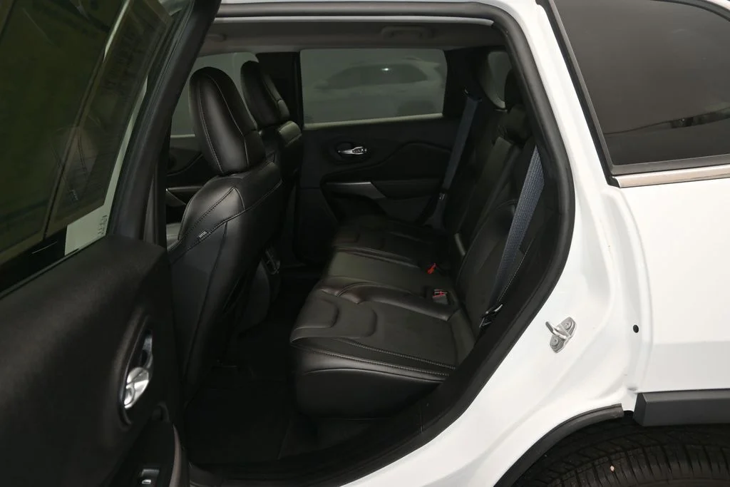 2021 Jeep Cherokee Latitude Lux - Photo 15