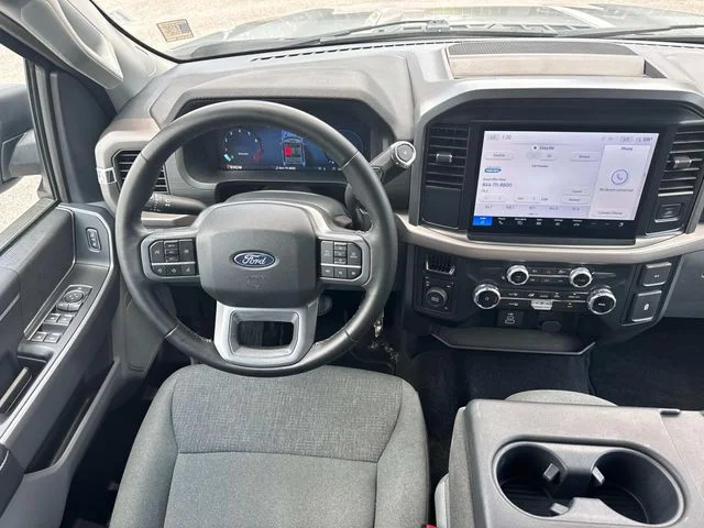 Used 2025 Silver Ford XLT image 18