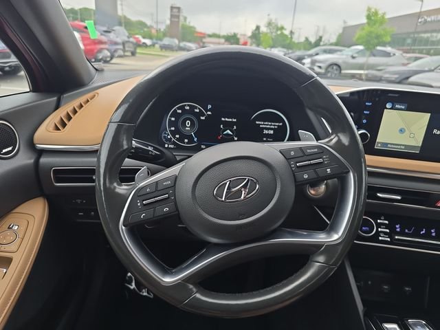 Used 2020 Red Hyundai Limited image 14