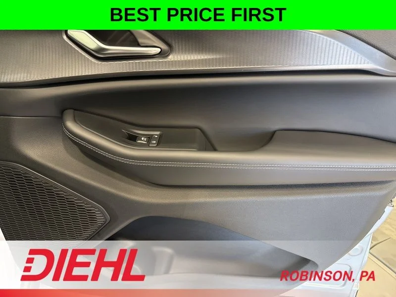 New 2026 Silver Zynith Exterior Paint Jeep Laredo image 16