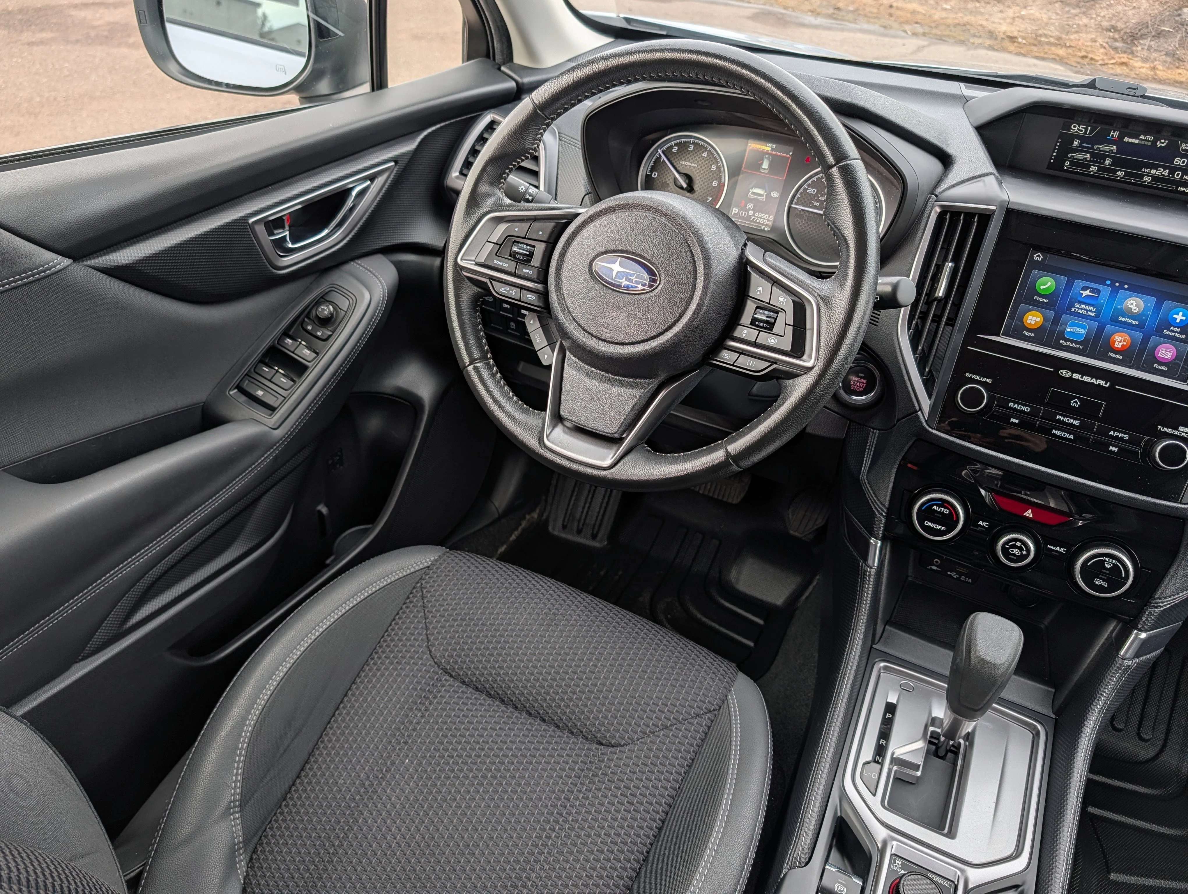 Used 2024 Ice Silver Metallic Subaru Premium image 9