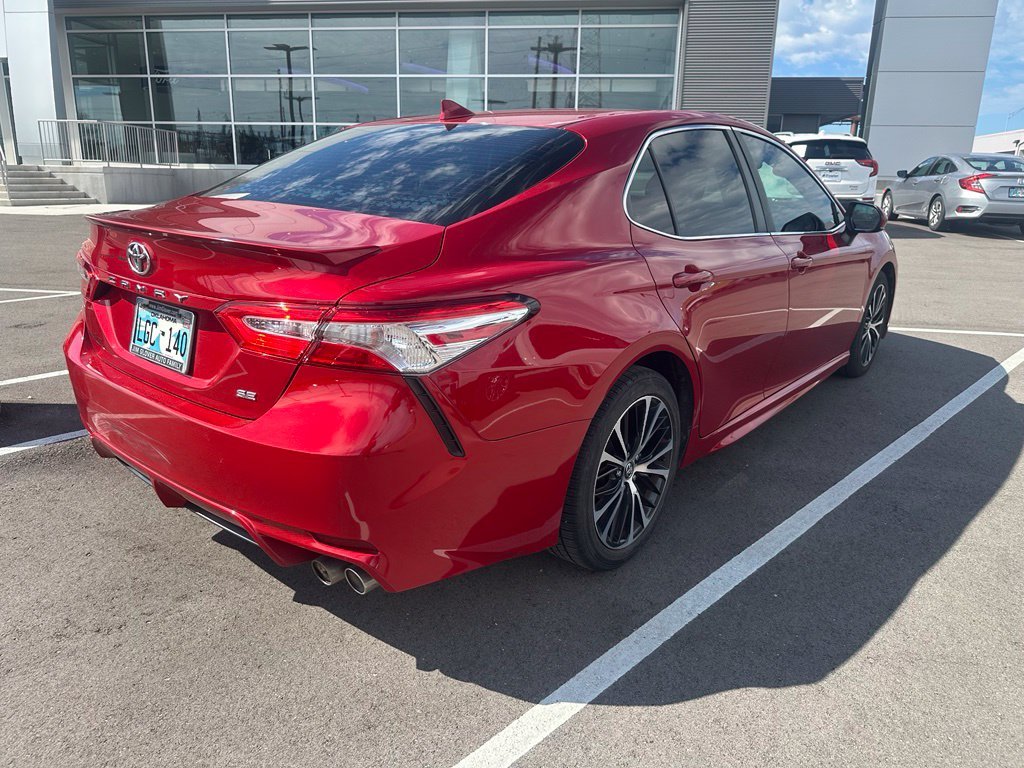 Used 2020 Red Toyota SE image 3