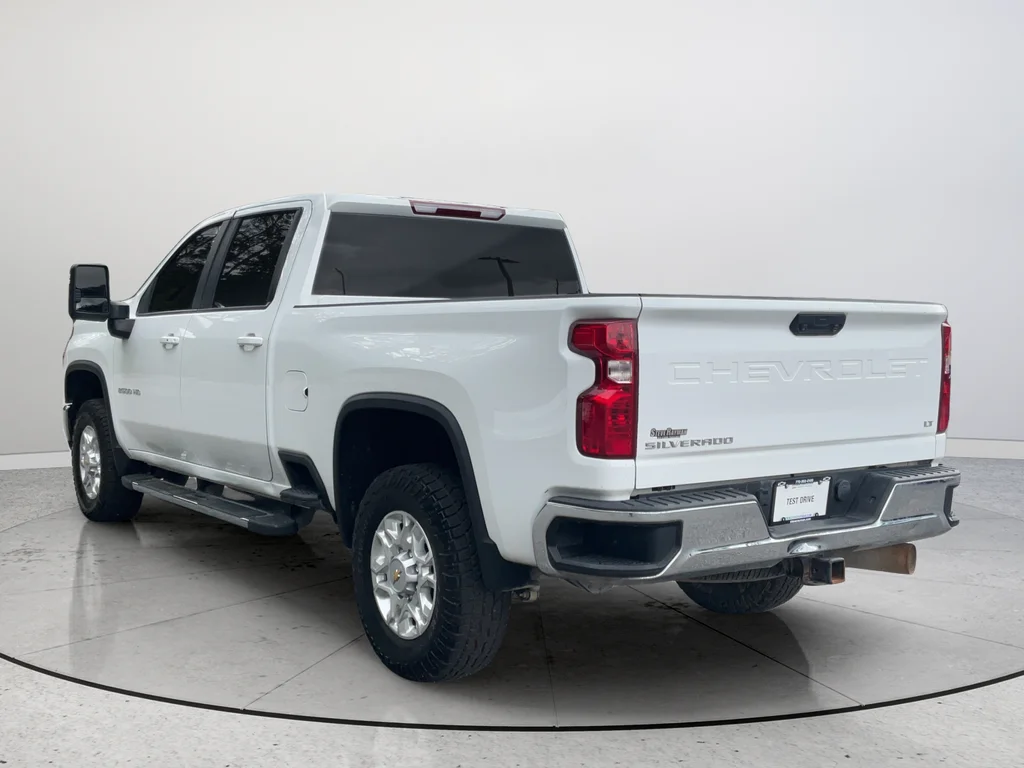 Used 2024 White Chevrolet LT image 9