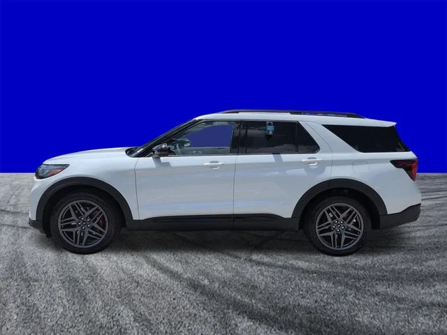 New 2026 Star White Metallic Tri-Coat Ford ST image 7