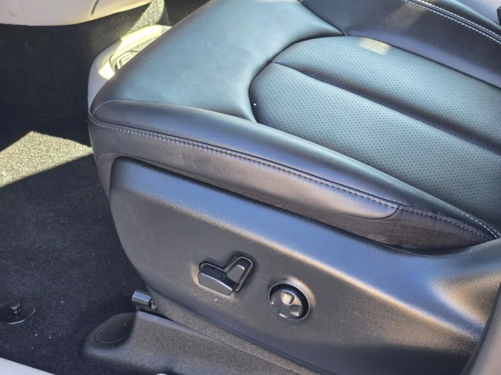 Used 2024 Silver Chrysler Touring L image 20
